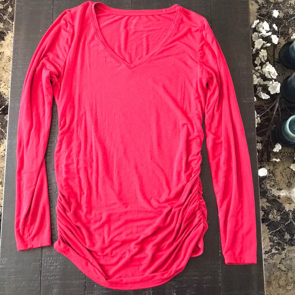 Long sleeve maternity shirt